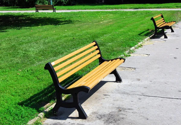 Ξύλινα benche — Φωτογραφία Αρχείου