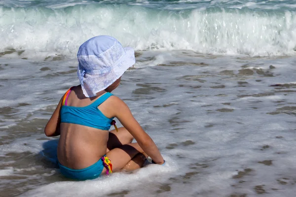 少女と海 — ストック写真