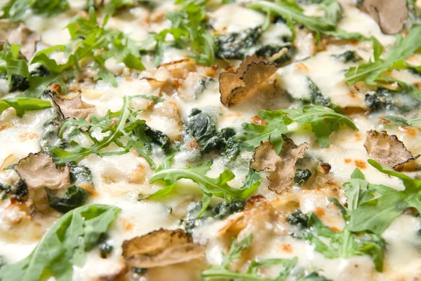 Truffels とイタリアのピザ — ストック写真