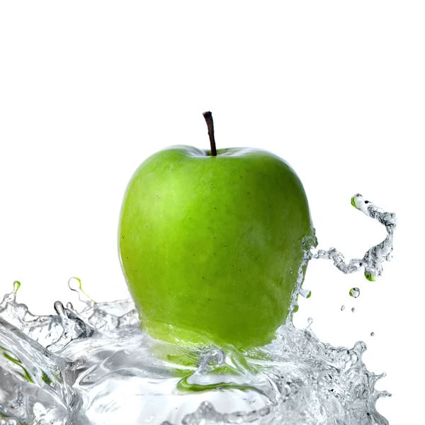 Fresh water splash on green apple — Stock Photo, Image