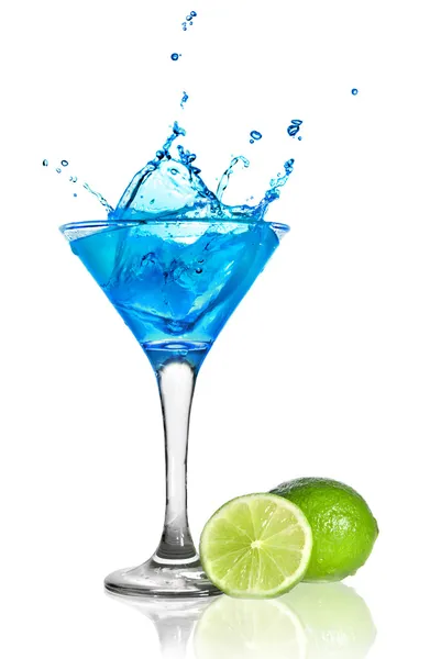 Blauer Curaçao-Cocktail mit Spritzer — Stockfoto