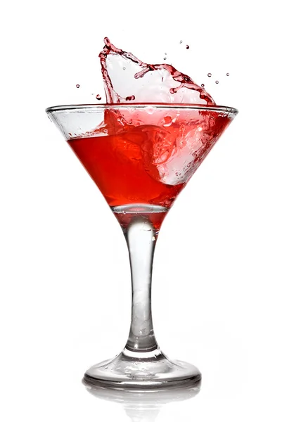 Red cocktail med splash — Stockfoto