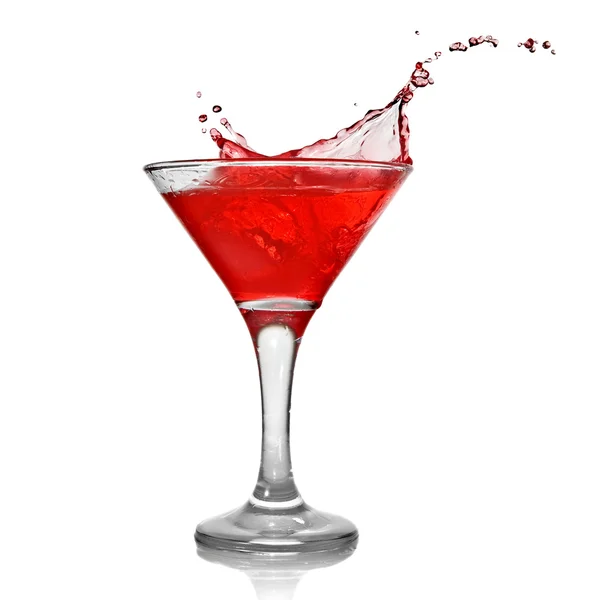 Красный коктейль с брызгами — стоковое фото