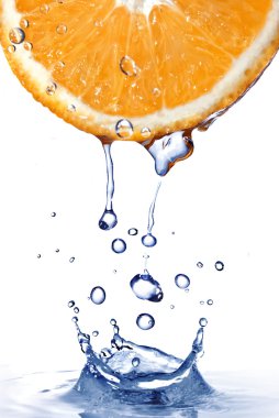 portakal suyu sıçrama ile Resh su damlaları