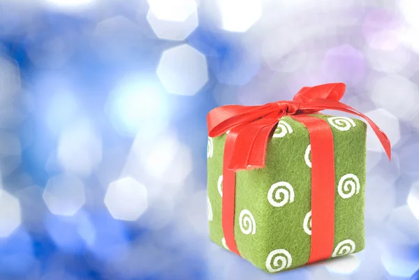 Geschenk auf blauem Hintergrund Weihnachten — Stockfoto