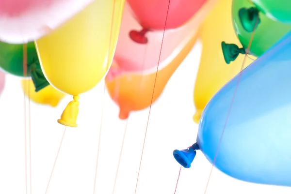 Beyaz izole renk balonlar — Stok fotoğraf