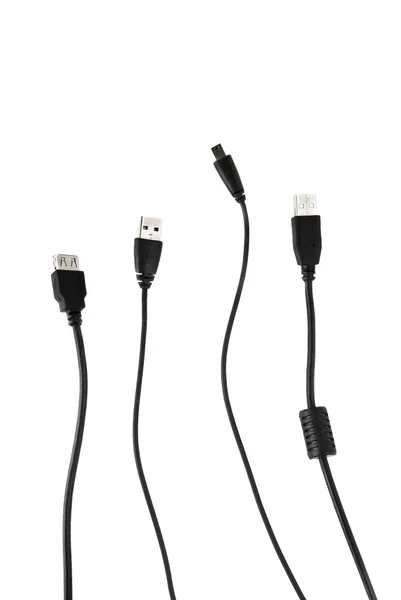 Olika USB-kabel isoleras på vit — Stockfoto