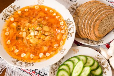 Ukraynalı Restoran - borsch, siyah ekmek