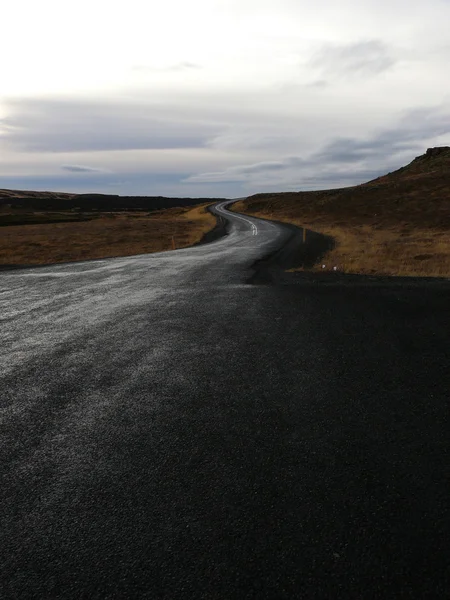 Typische IJslandse weg — Stockfoto