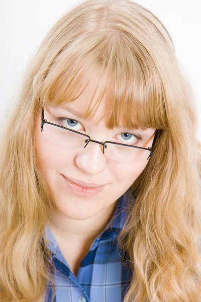 Portrét blondýna v brýlích — Stock fotografie