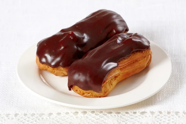 Two eclairs — Stock Photo, Image