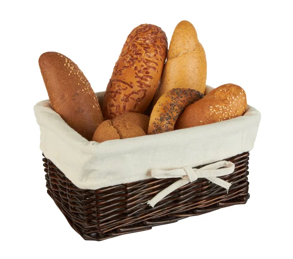 在篮子里的不同的面包产品组 — 图库照片