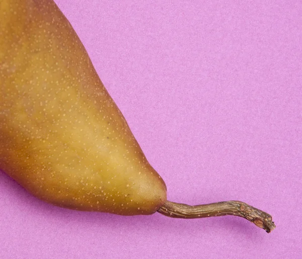 Pear on Purple — Stock Photo, Image