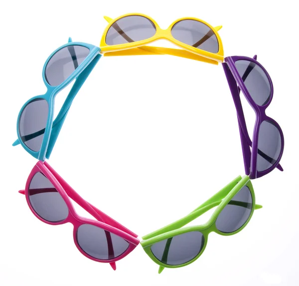 Яскравих літніх сонцезахисні окуляри — стокове фото