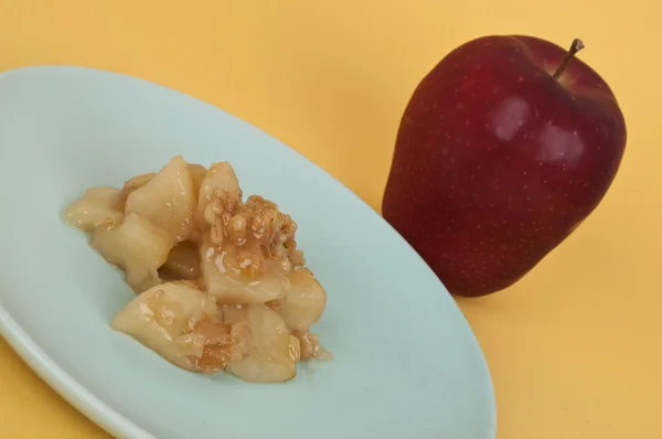 Здоровый яблочный десерт — стоковое фото