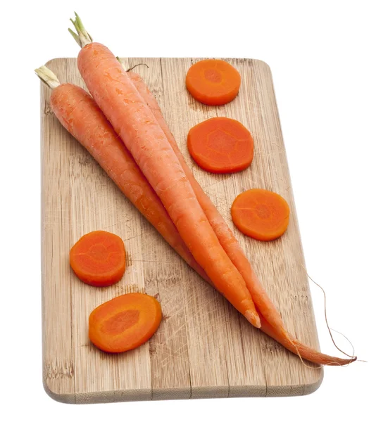 Cenouras enlatadas e frescas — Fotografia de Stock
