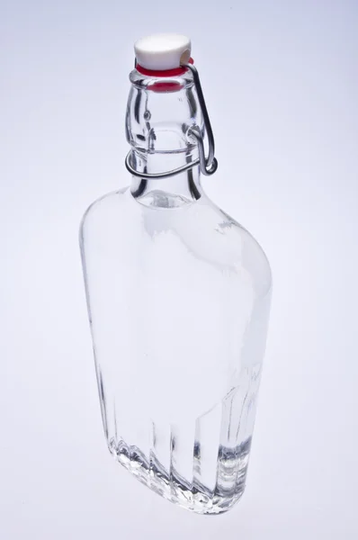 Ημιδιαφανές υγρό γεμάτο μπουκάλι — Φωτογραφία Αρχείου