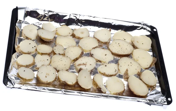 Weiße Kartoffeln in Scheiben geschnitten — Stockfoto