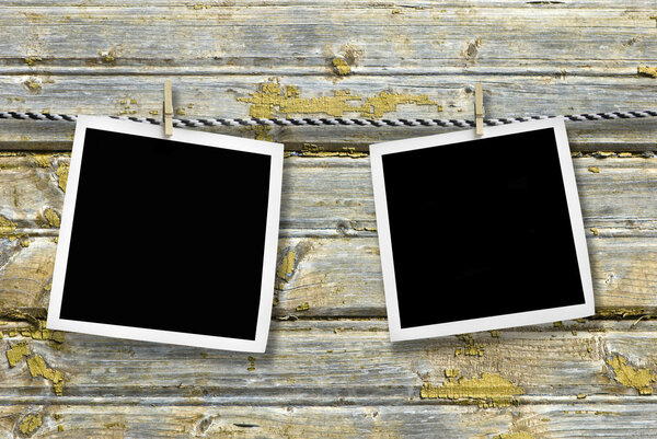 Винтажные фотографии на веревке
