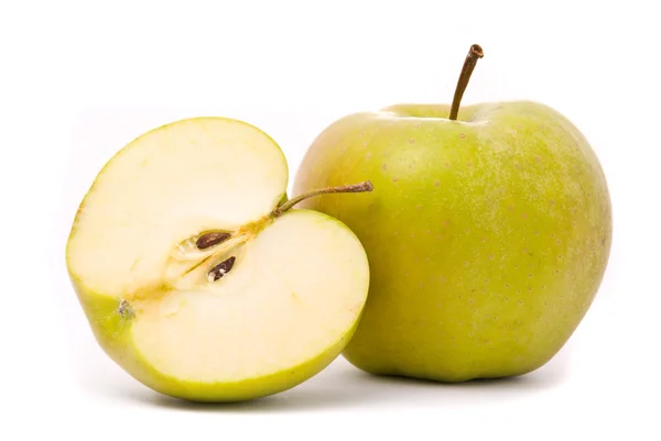 Zelené zralé jablko — Stock fotografie