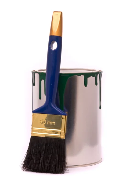 Can of green paint and professional brush — Stock Photo, Image