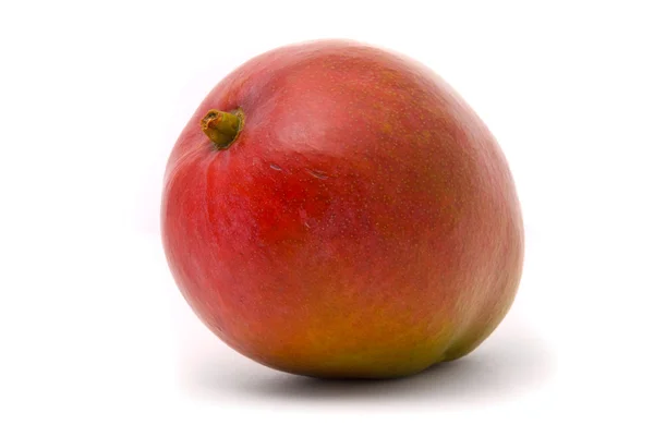 Mango beyaz arkaplanda izole edildi — Stok fotoğraf