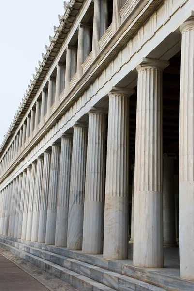 Gebäude mit Säulen. — Stockfoto