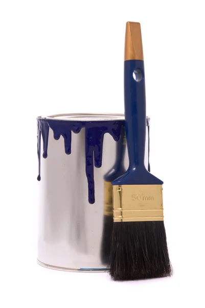 Lata de pintura azul y pincel profesional —  Fotos de Stock