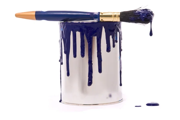 Latta di vernice blu e pennello professionale — Foto Stock