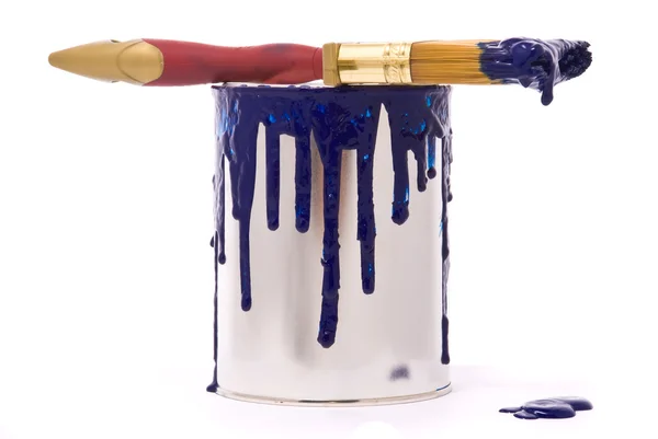 Lata de tinta azul e escova profissional — Fotografia de Stock