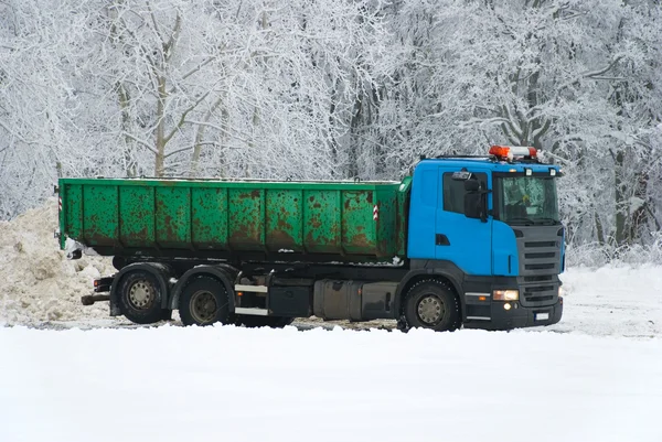Camion sur route d'hiver Images De Stock Libres De Droits