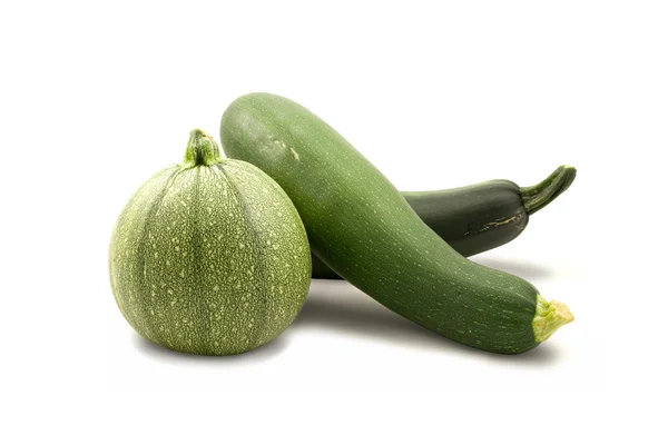Zucchinis verdes frescos —  Fotos de Stock
