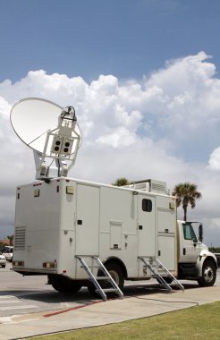 Satellite Truck clipart