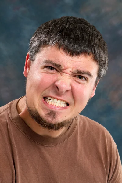 Człowiek odmrażania zębów — Zdjęcie stockowe