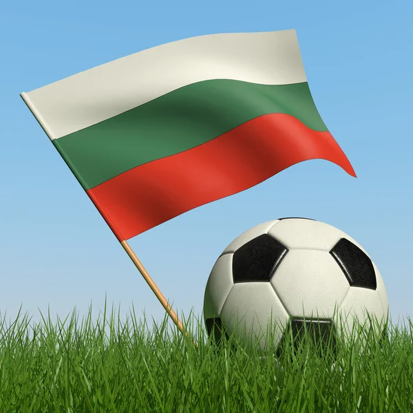 Bola Futebol Grama Bandeira Bulgária Contra Céu Azul — Fotografia de Stock