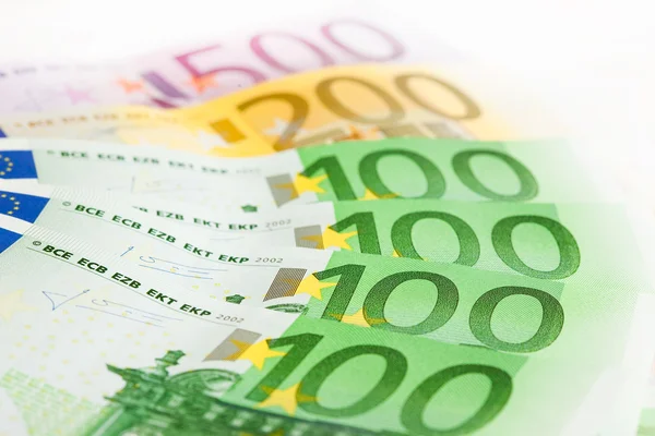 Muitos euros em uma pilha — Fotografia de Stock