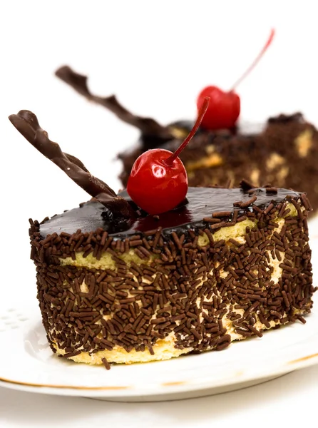 Chocolade cake met rode kers — Stockfoto