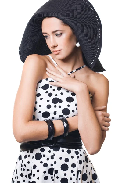 Mulher na moda em um chapéu — Fotografia de Stock
