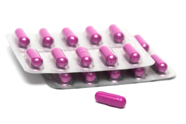 Päckchen Pillen isoliert auf weißem Hintergrund — Stockfoto