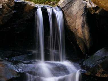 Mill river falls