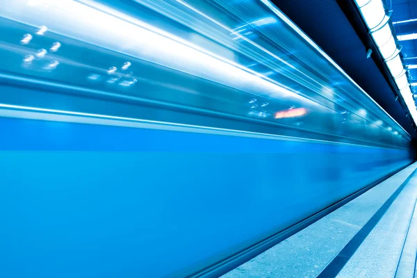 Fast moving train — Stock Photo, Image