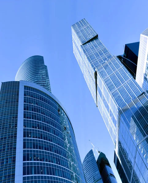 Perspektive Glaswand des Wolkenkratzers — Stockfoto