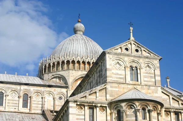 Basilica, Piazza dei miracoli, Pisa, Italy — Stock Photo, Image