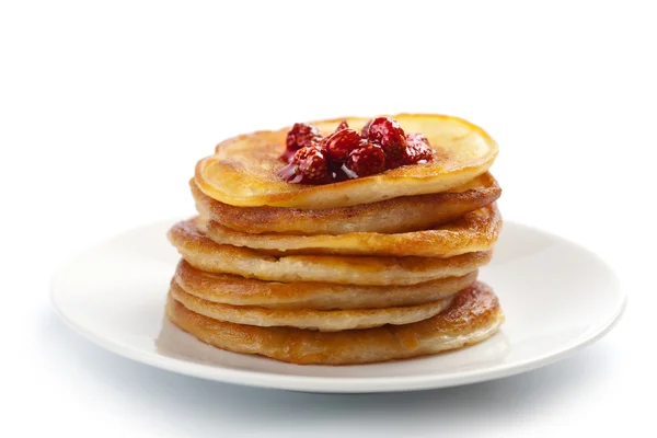 Sweet pancakes with strawberry jam isolated — Stock Photo, Image