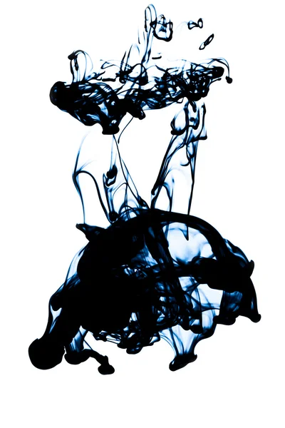 Абстрактне синє чорнило у воді ізольовано — стокове фото
