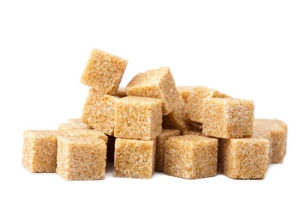 Zucchero di canna cubetti isolati — Foto Stock