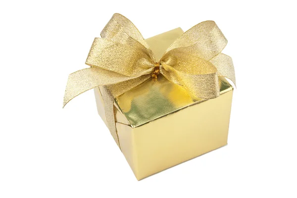 Золотая подарочная коробка с бантом — стоковое фото
