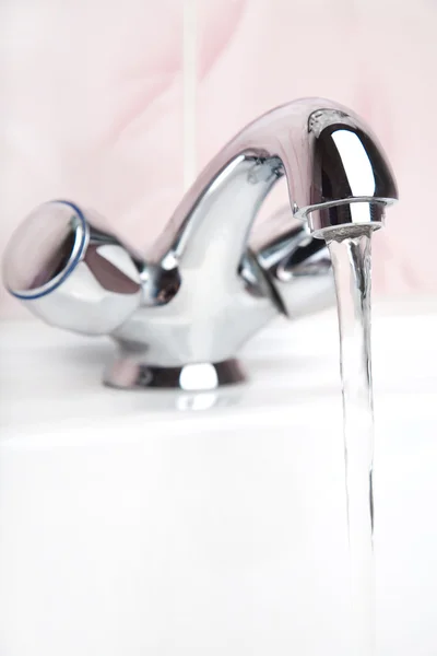 Bathroom faucet — Stock Photo, Image