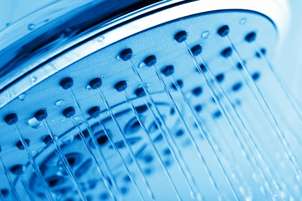 Синий душ — стоковое фото