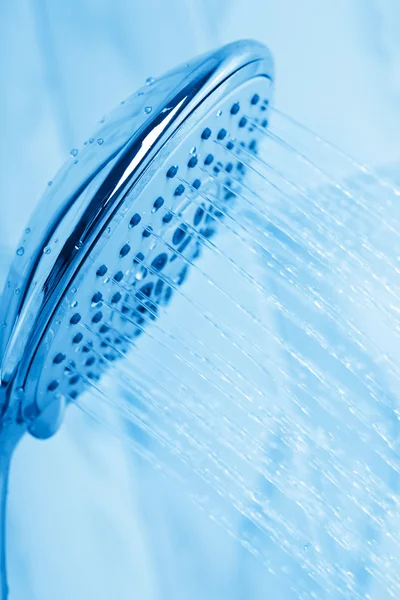 Синий душ — стоковое фото